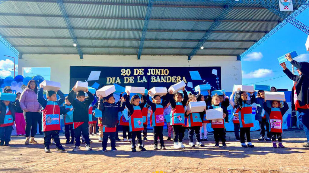 acto-dia-de-la-bandera-pampa-de-los-guanacos