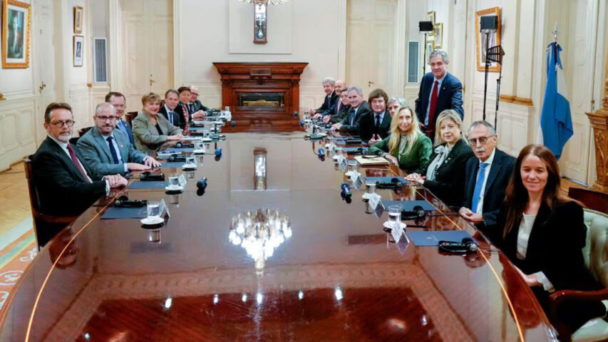 fmi-con-gabinete