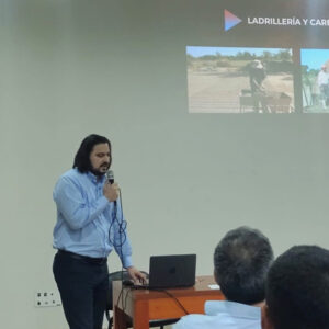 felipe-cisneros-disertacion