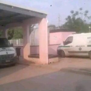 hospital monte quemado ambulancia