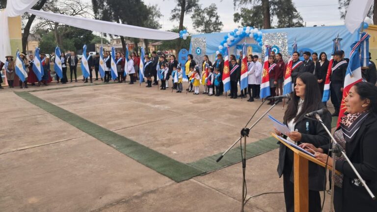 acto 25 de mayo nueva esperanza