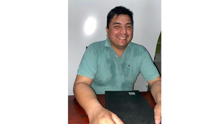 curi mena candidato2