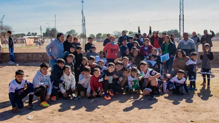 escuelita de futbol pampa de los guanacos