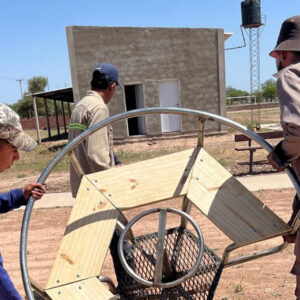 plaza-pampa-de-los-guanacos