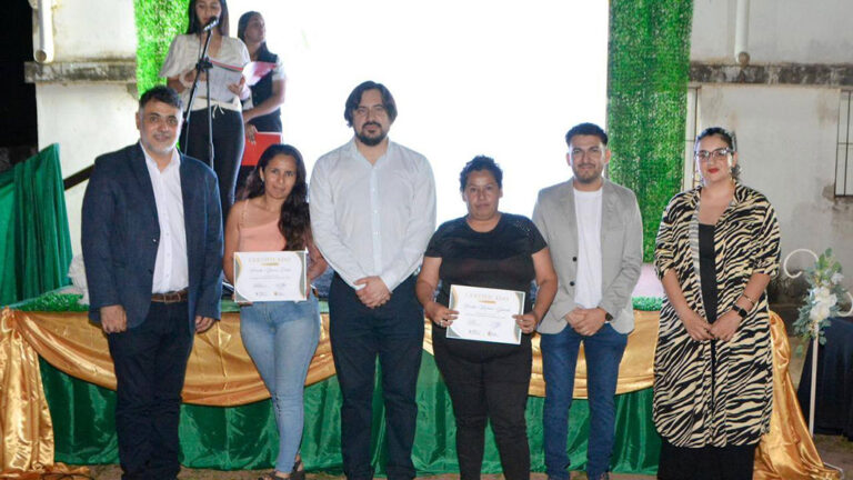 diploma-felipe-cisneros