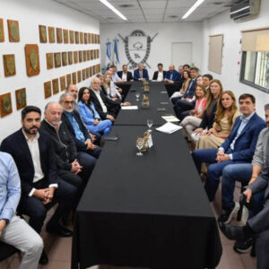 elias-suarez-gabinete