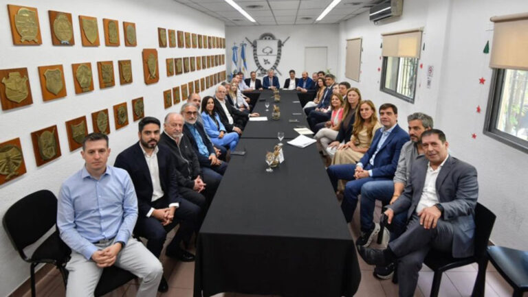 elias-suarez-gabinete