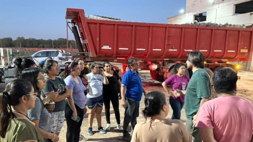 camion ayuda social