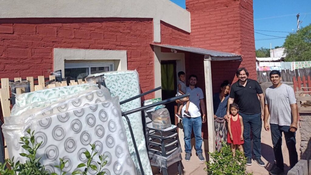 cisneros vivienda mobiliario