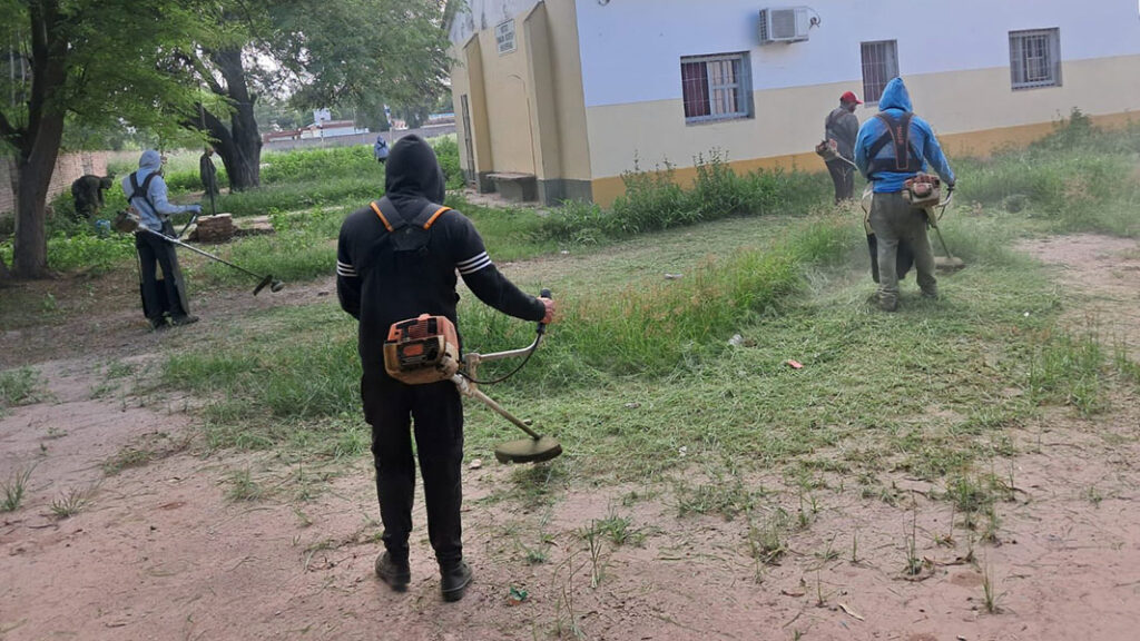 desmalezamiento-escuela-nueva-esperanza