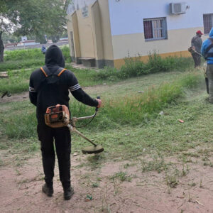 desmalezamiento-escuela-nueva-esperanza