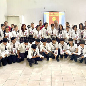 alumnos-tablet-nueva-esperanza