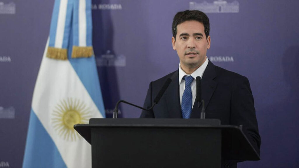 adrian-ravier-vocero-presidencial