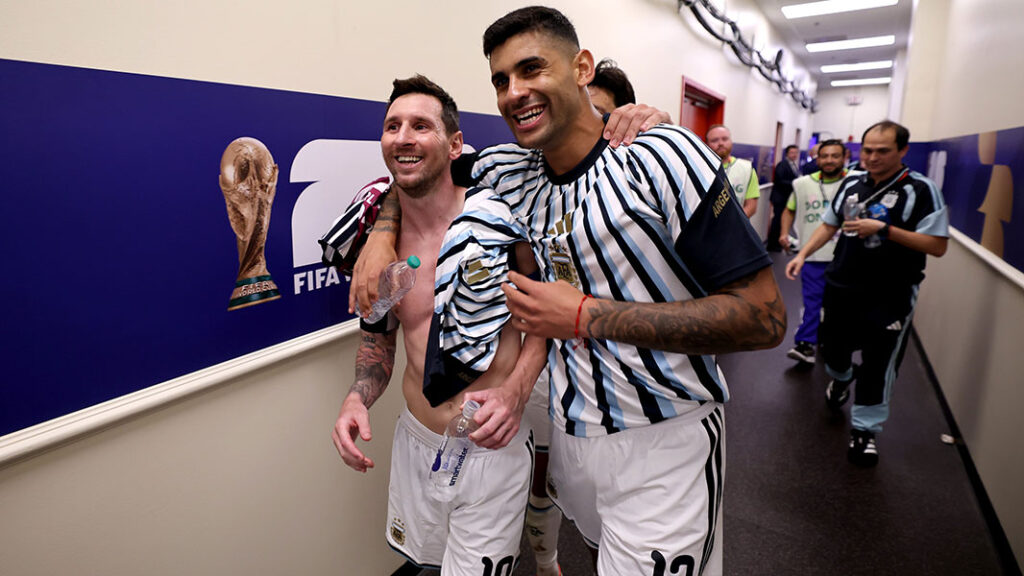 cuti-romero-lionel-messi-mundial