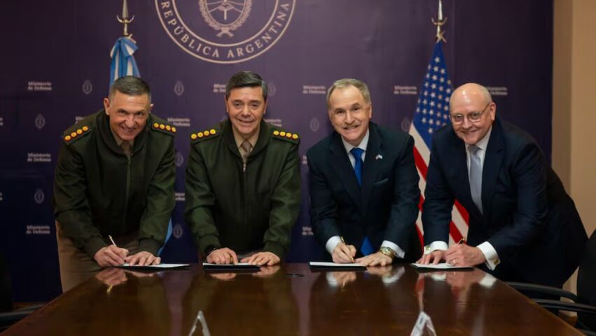 embajada argentina tanques