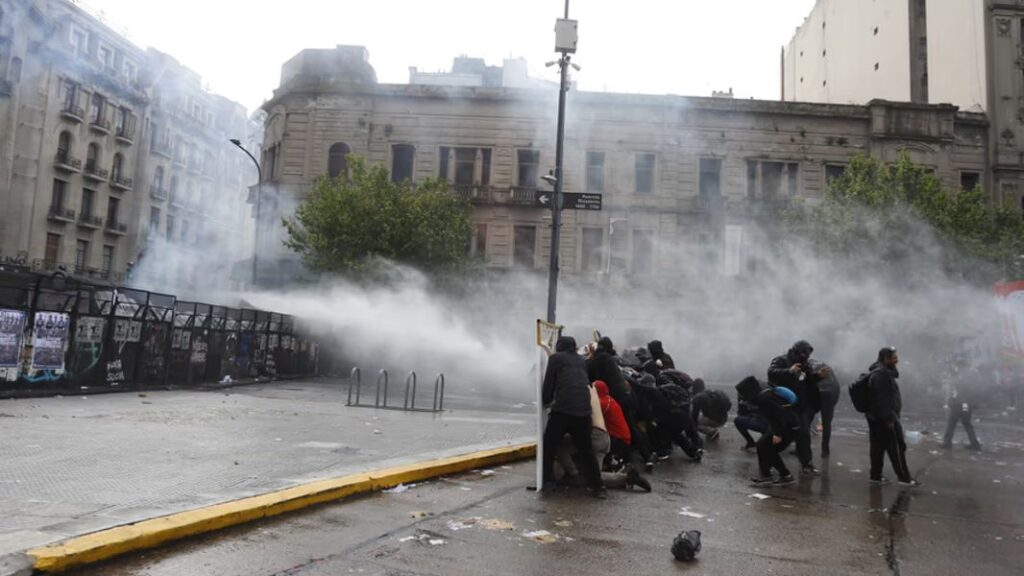 incidentes marcha universitaria