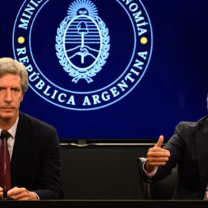 luis-caputo-santiago-bausili